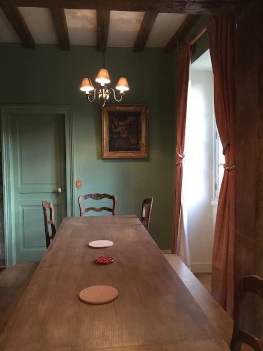 La Ferme Du Chateau Fauguernon Exteriör bild